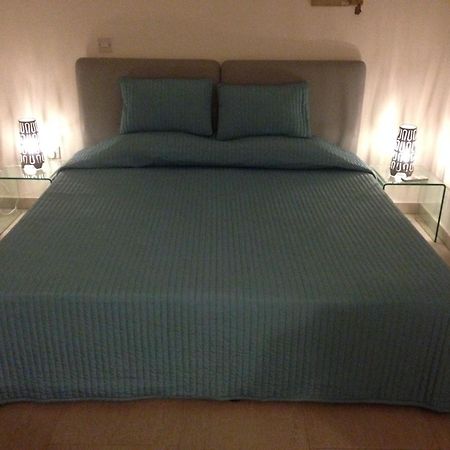 Vega Apartments Limassol Rum bild