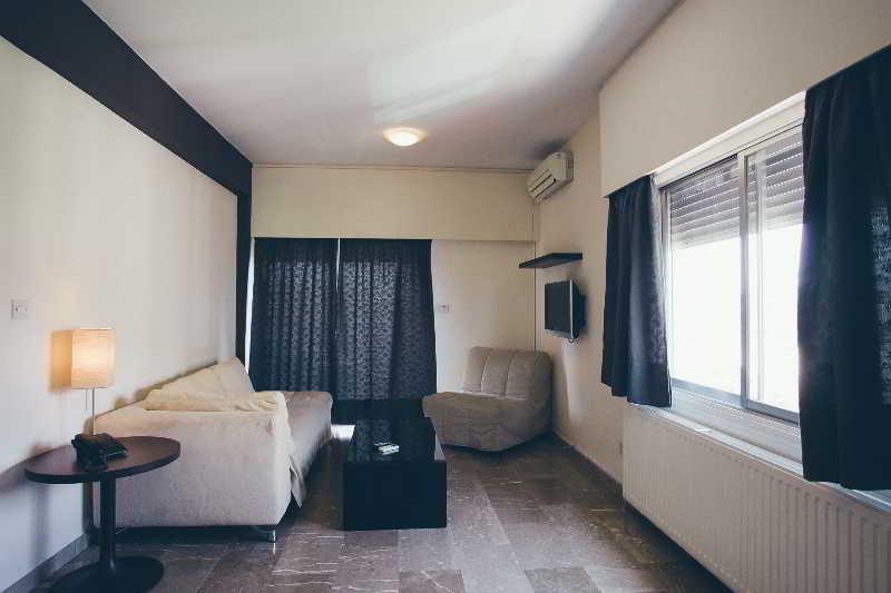 Vega Apartments Limassol Exteriör bild