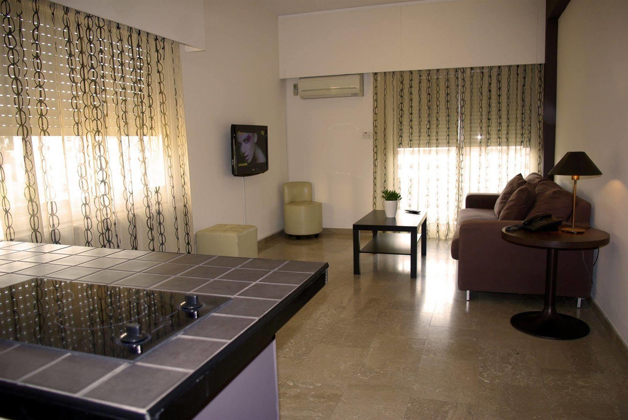 Vega Apartments Limassol Exteriör bild