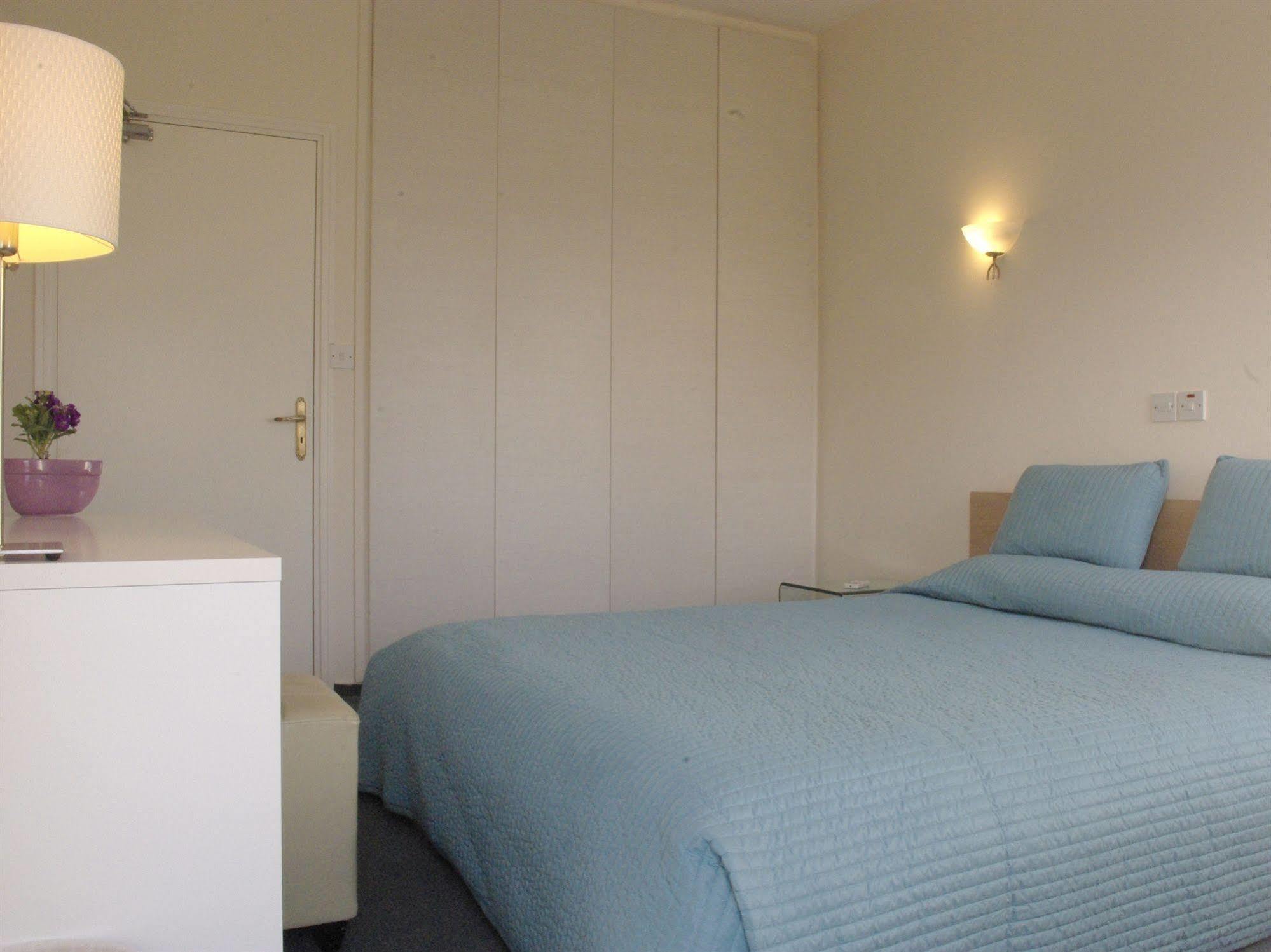 Vega Apartments Limassol Rum bild